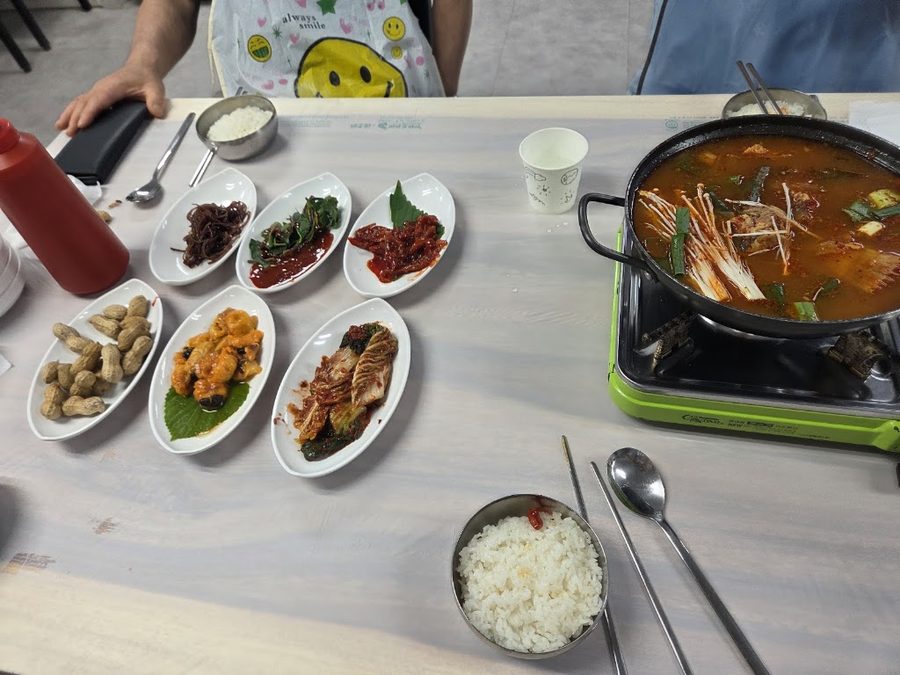 Sinseungri Hoe Restaurant