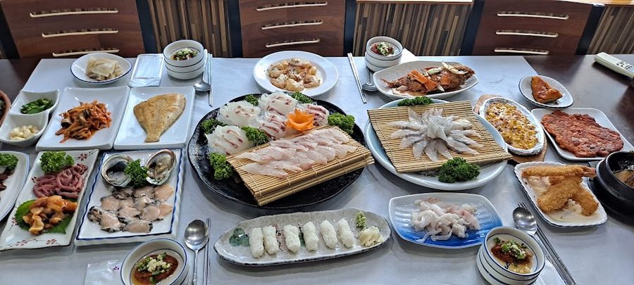 JinYangHo sushi restaurant