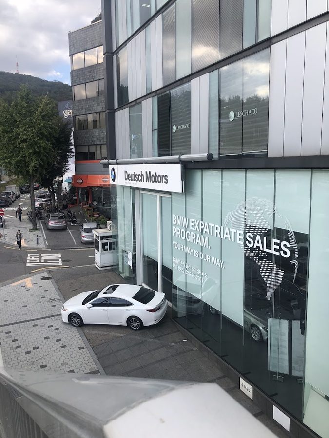 BMW 한남전시장