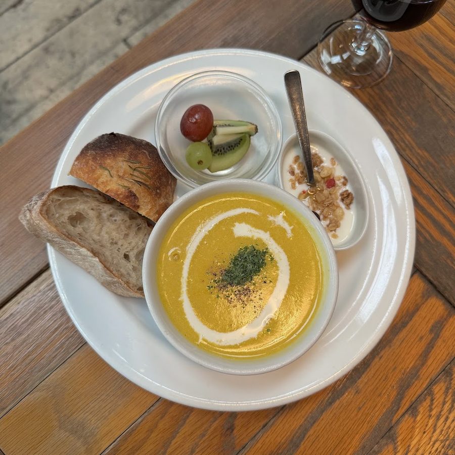 Kamogawa Cafe