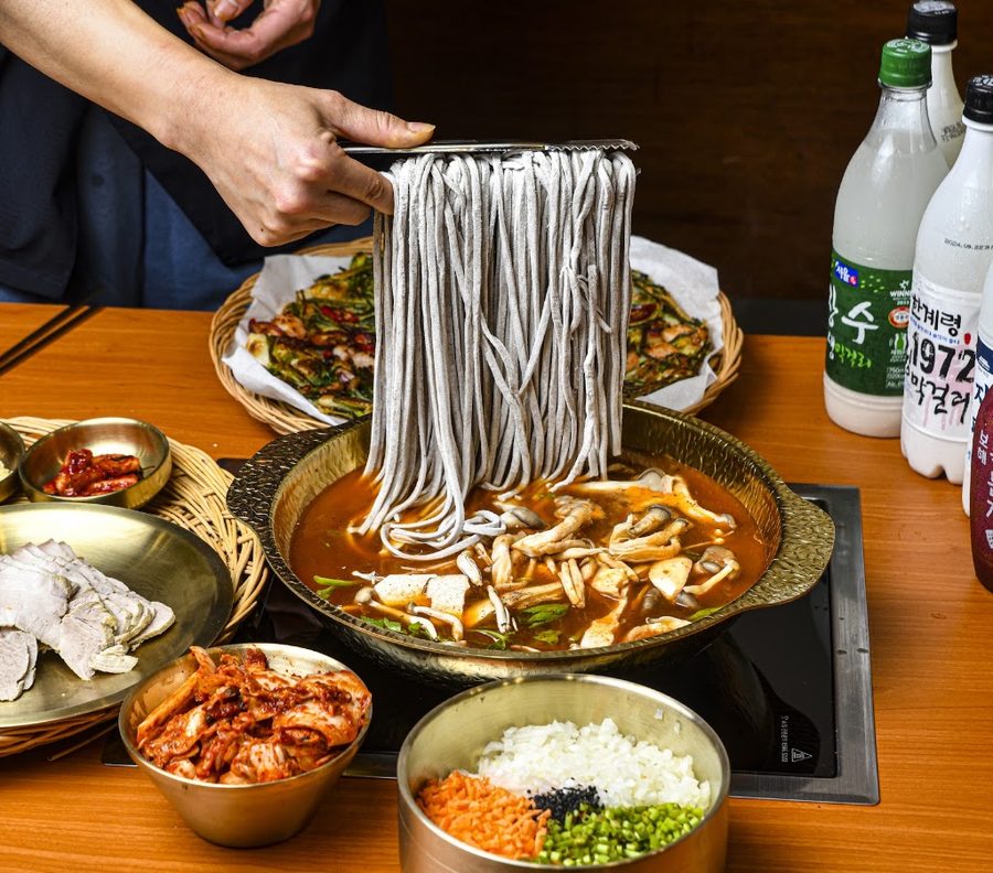 기장옥 샤브칼국수 수원본점