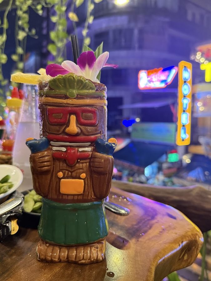 Waikiki Bar & Restaurant – Bùi Viện