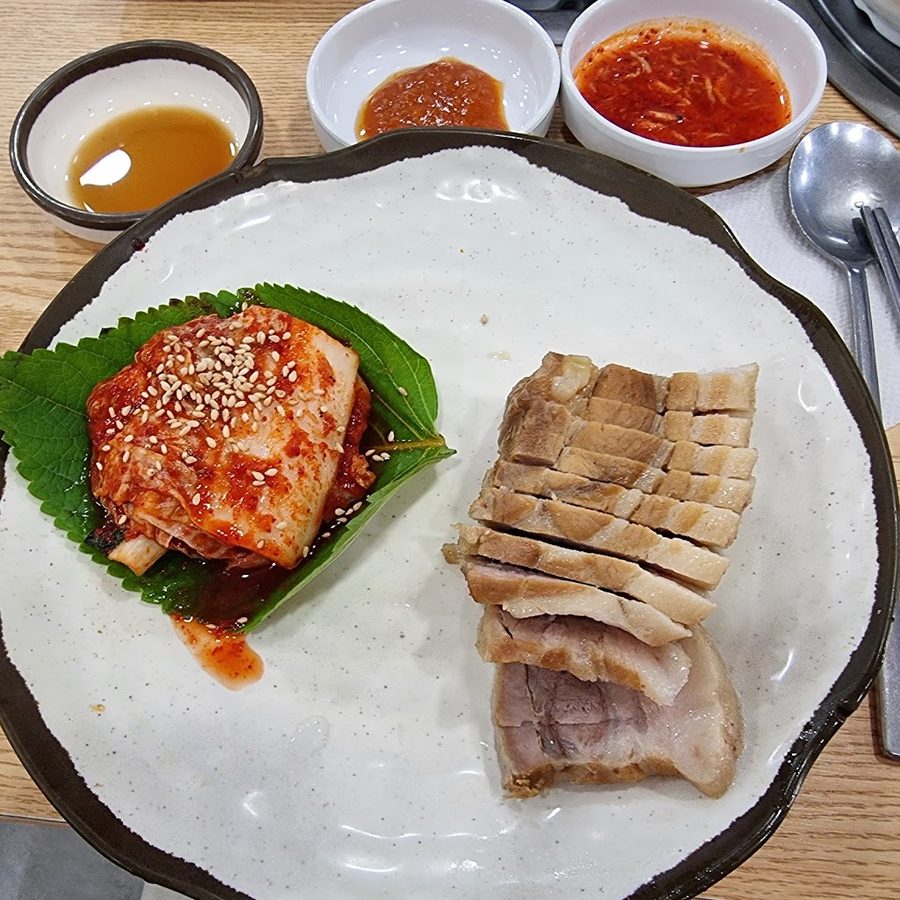 할매보쌈부대찌개