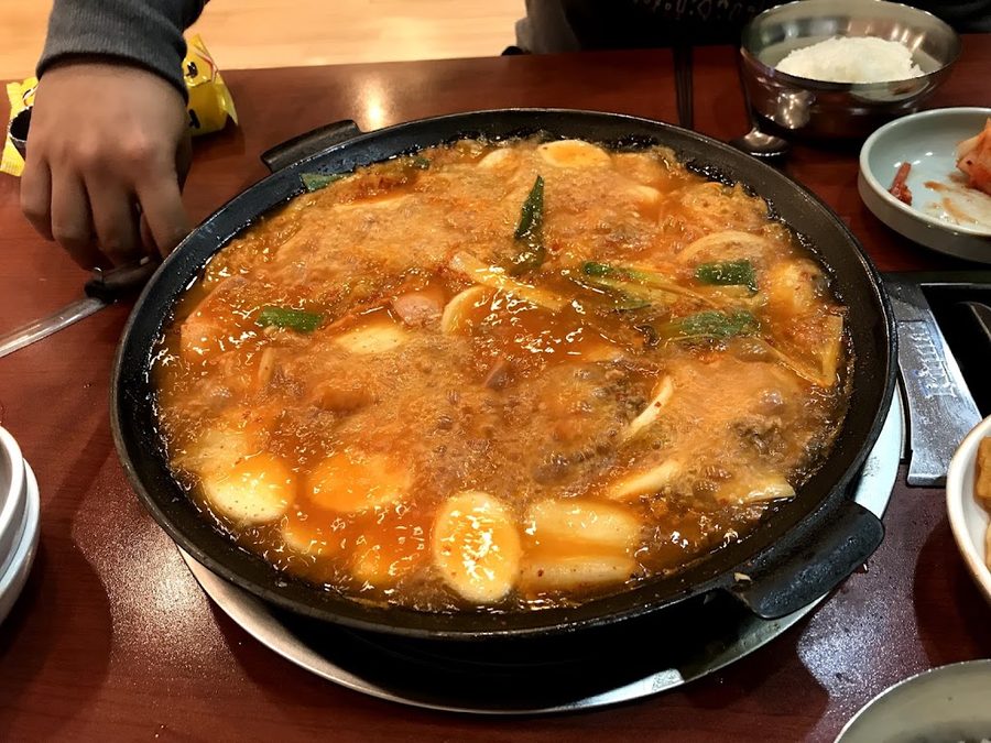ミョンムンプデチゲサムギョプサル