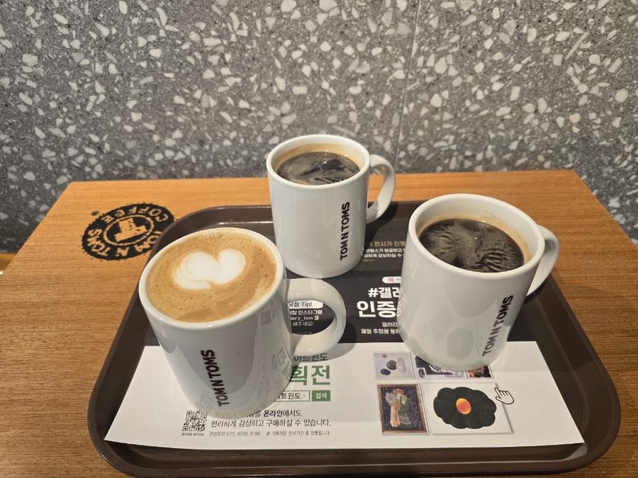 TOM N TOMS COFFEE