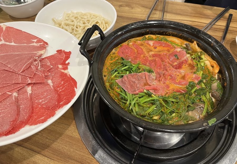 登村涮涮鍋刀削麵 芳夷本店