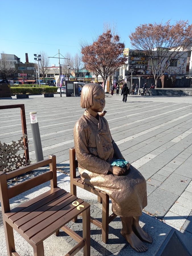 和平少女像