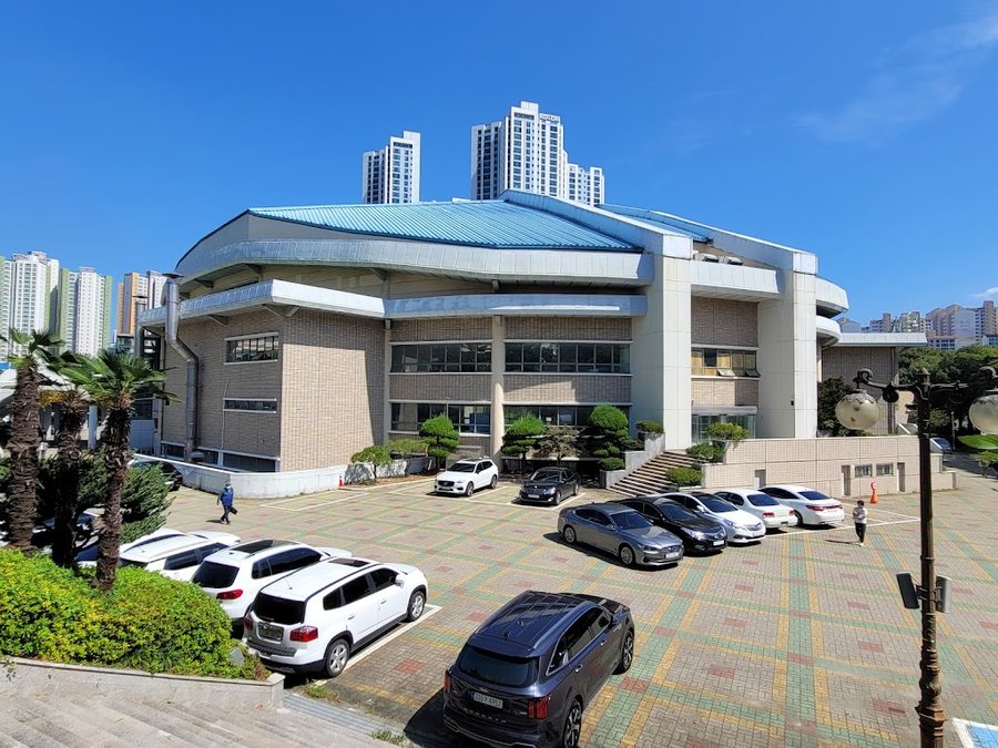 Sajik Indoor Swimming Pool