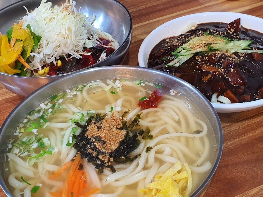 新亭市場 有名手打麵