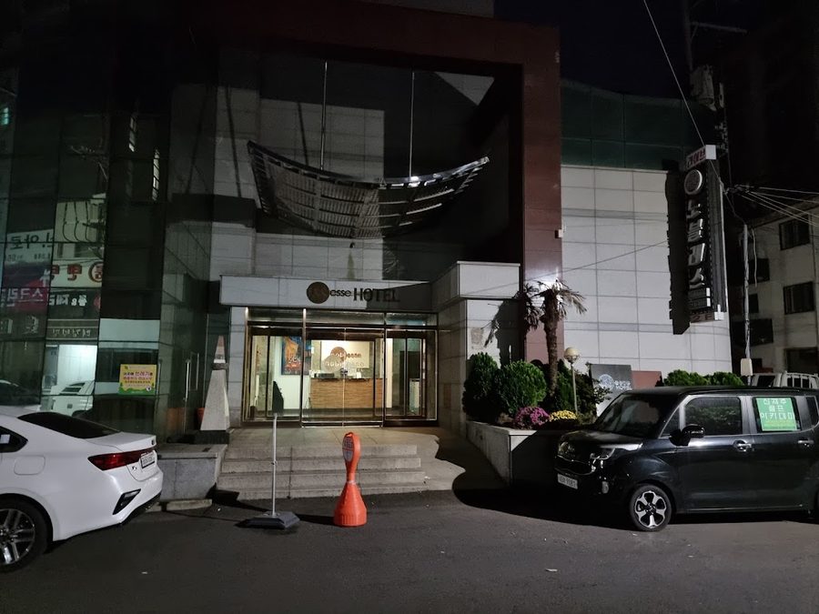 Pearl Tourist Hotel