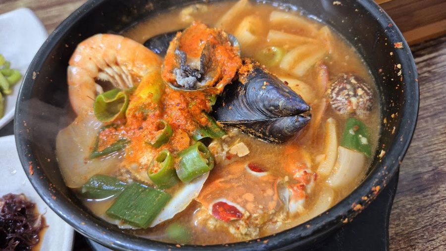 Seongsan Soheine Ttukbaegi Restaurant