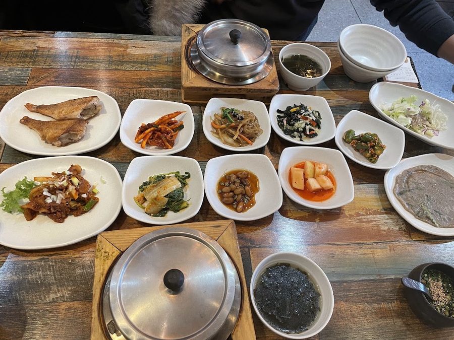 Dasot Restaurant LOTTE Gwangbok