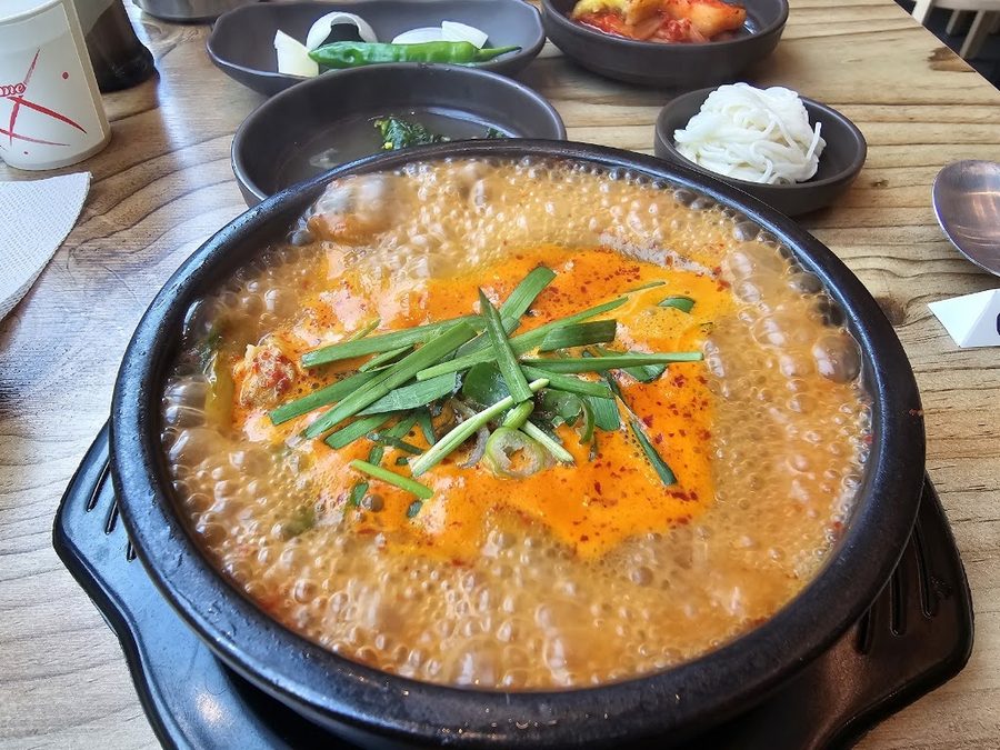 Gohyangok Eolkeun Sundaeguk Nonhyeon Branch