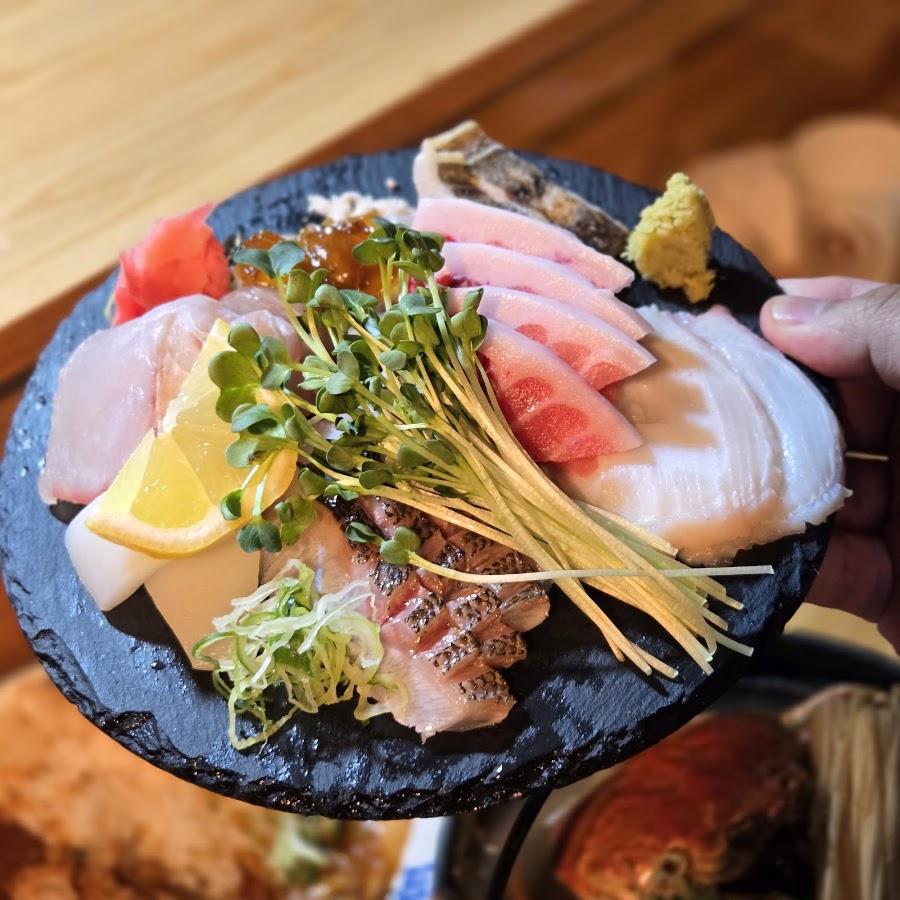 ヨコスカツナミ サンス店