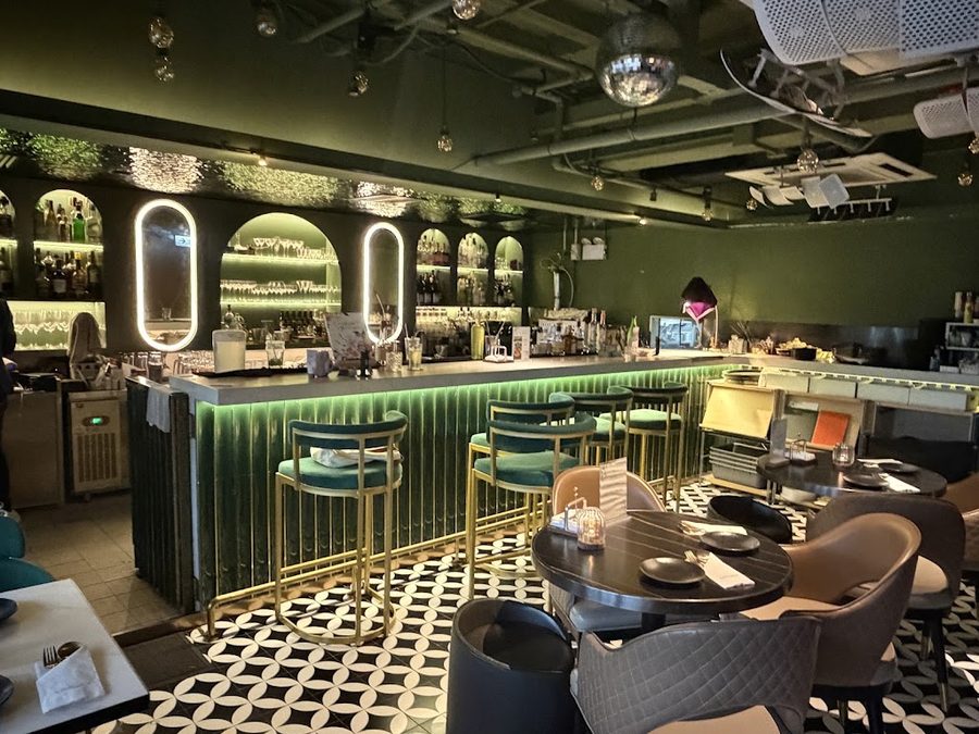 Library Restaurant & Bar