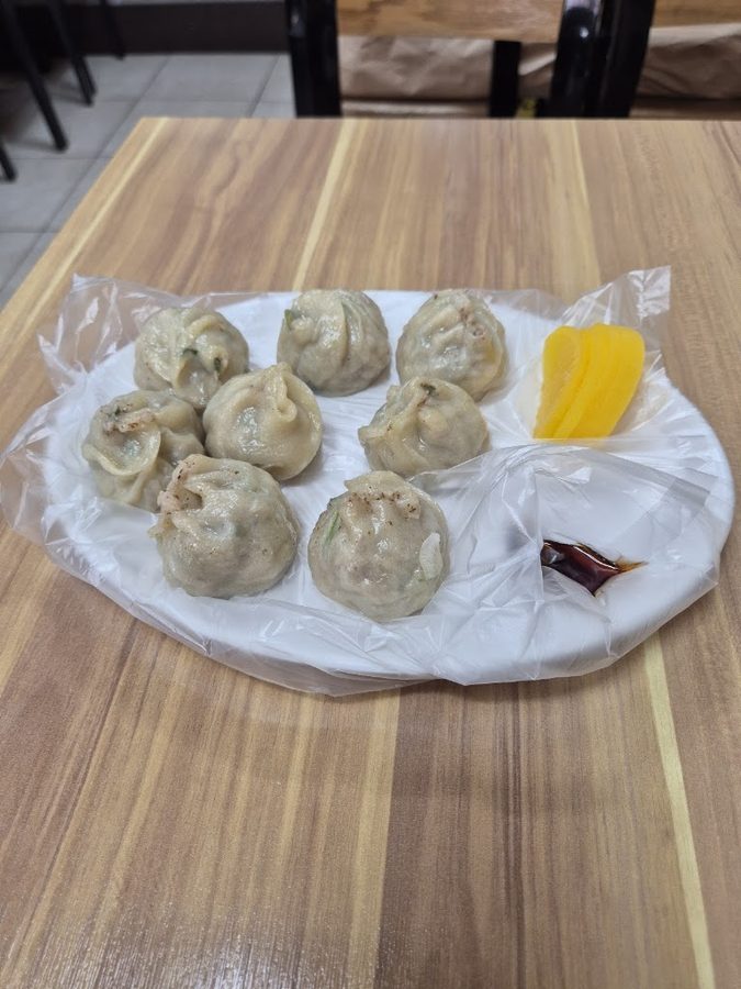 Jeongae-ne Son Mandu Eomuk