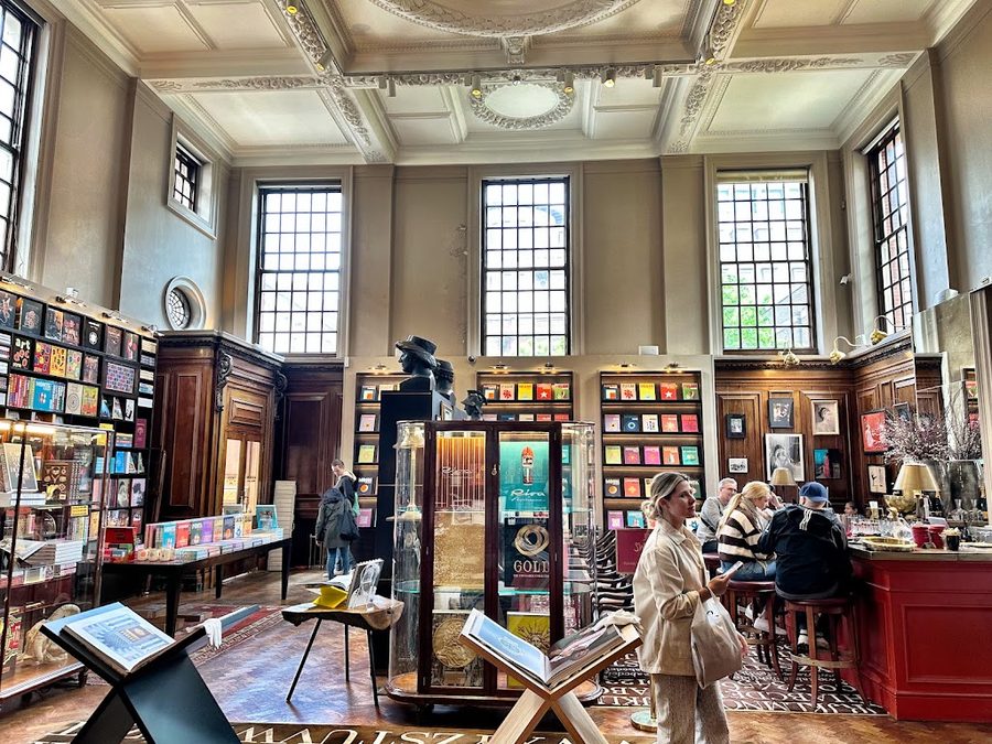 Swans Bar at Maison Assouline