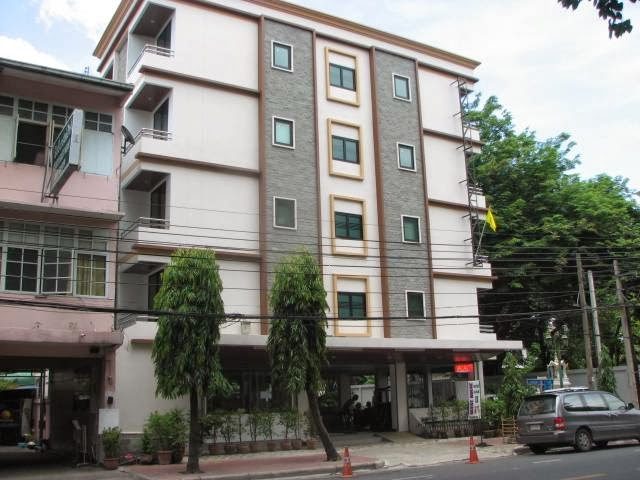 The Greens Boutique Hotel โรงแรมใหม่ตึกขาวหน้าต่างเขียว ใกล้ข้าวสาร