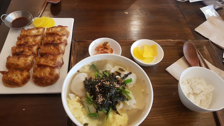 テグマンドゥ ポモ店