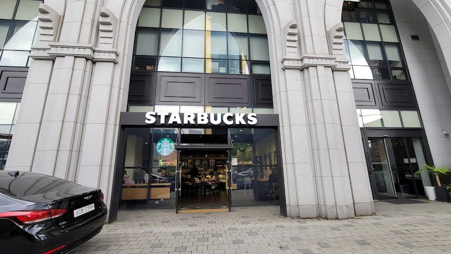 スターバックス コーヒー 新沙駅店