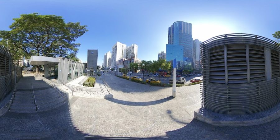 ドーム駅