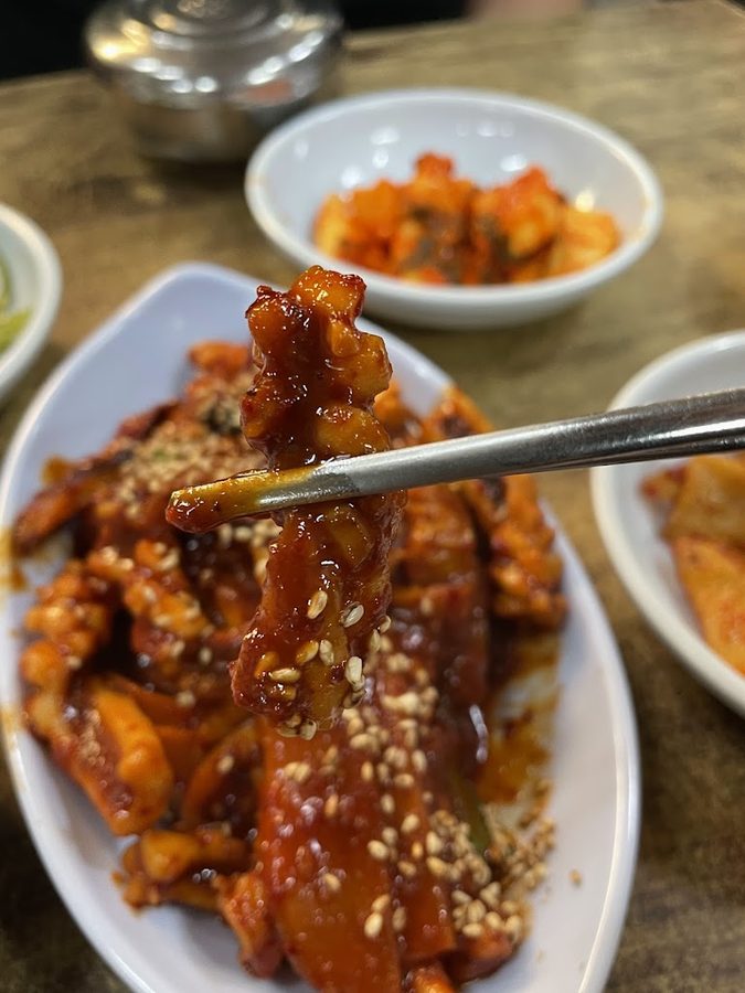 春伊食堂