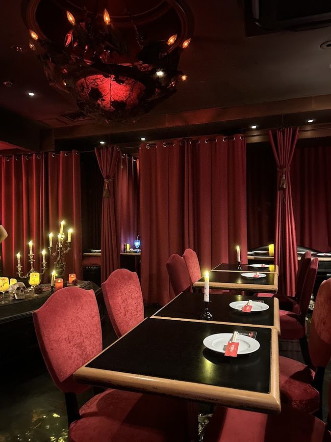 VAMPIRE CAFE