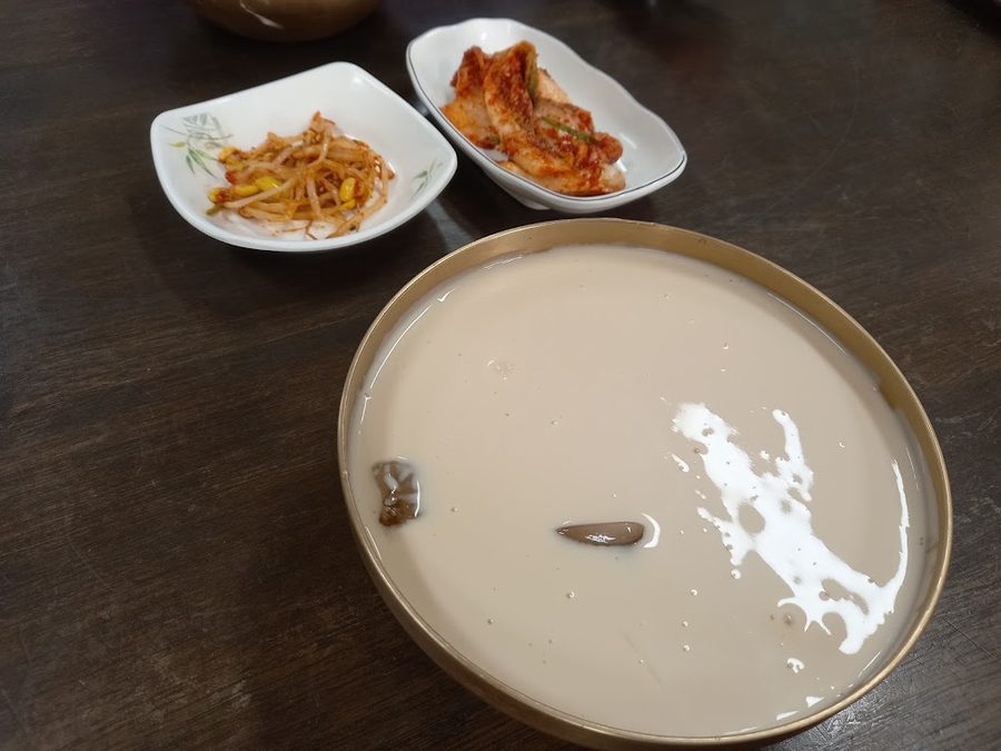 李連圭油達傳統石磨冷麵屋本店