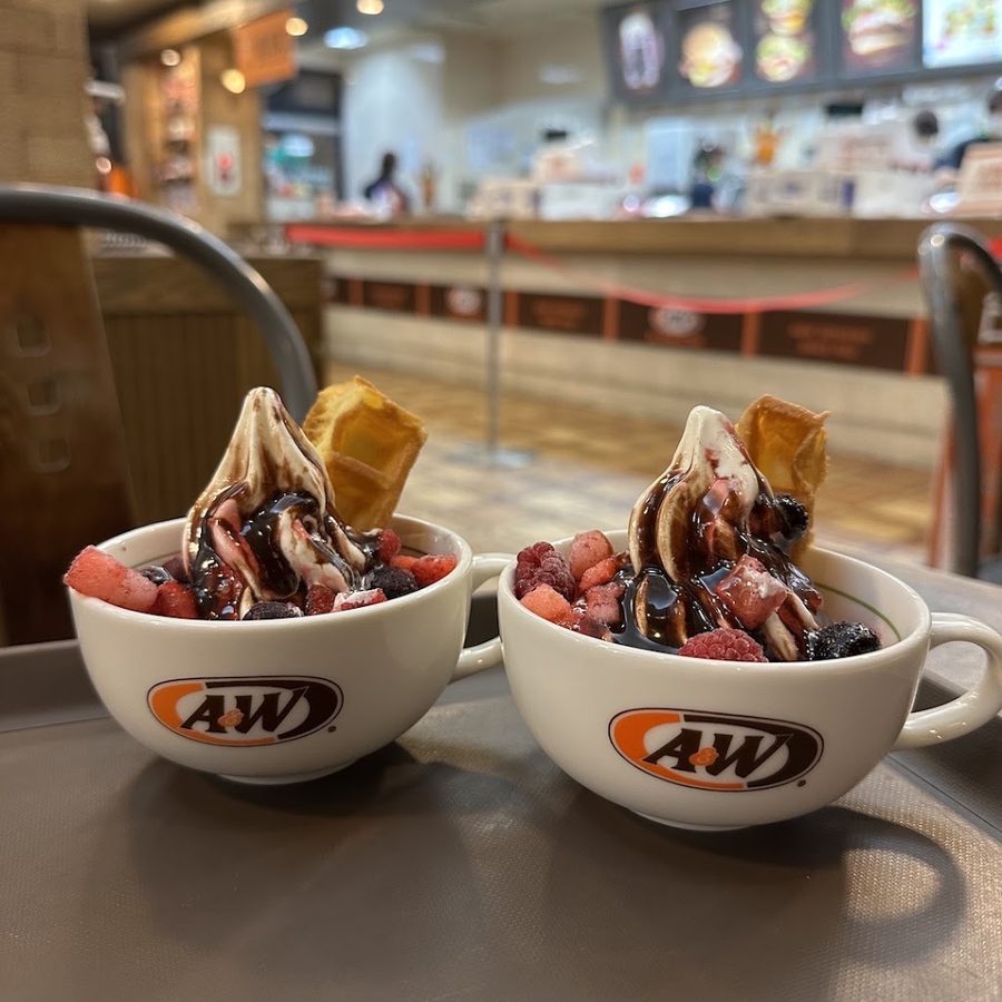 A&W イーアス沖縄豊崎店