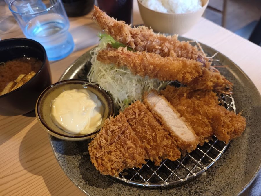 가쓰라이 금각사점