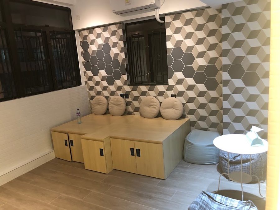 The Nap Mong Kok - Capsule Hotel