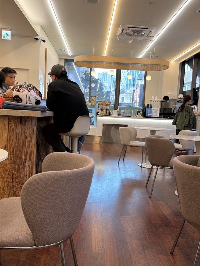 Myeongdong Art Breeze