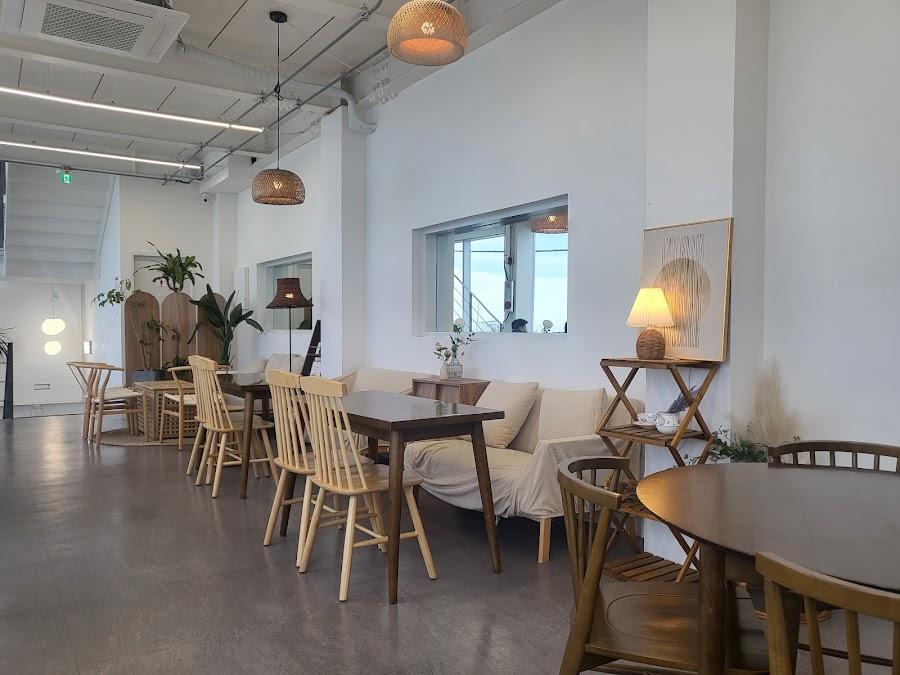 Cafe Hangyeol