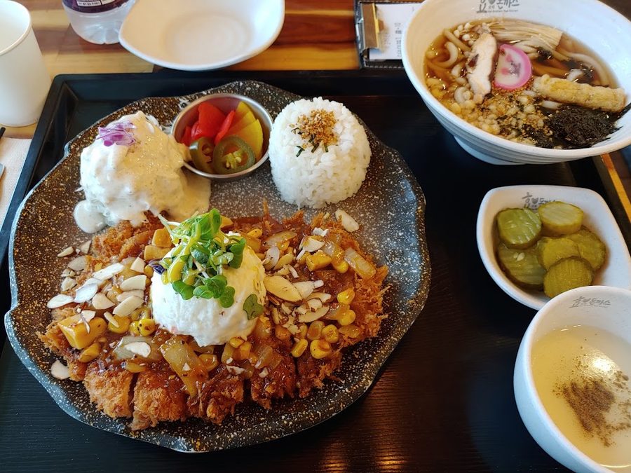 효돈까스 물금점