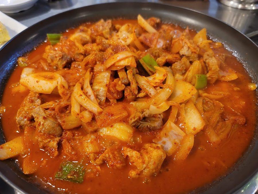 통돼지생삼겹살