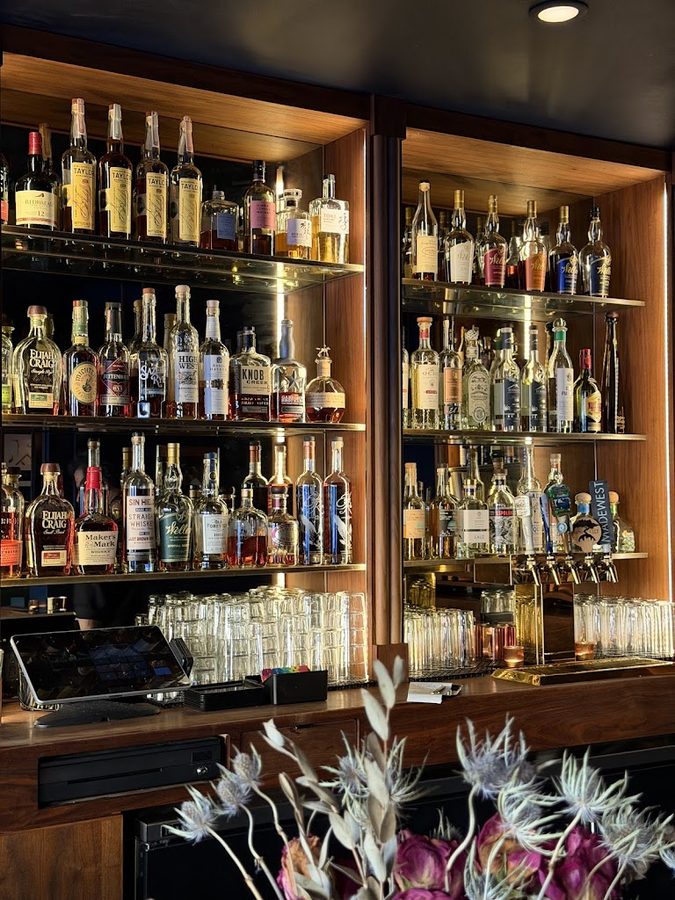Bar Henry