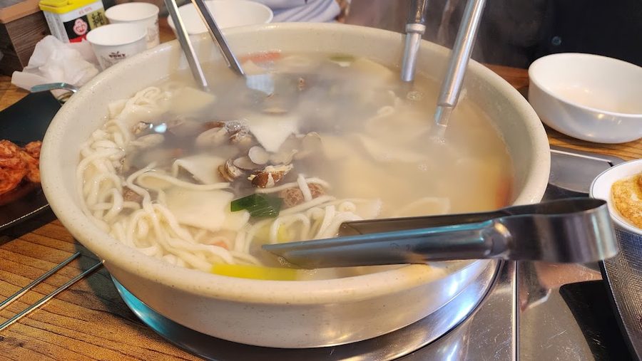 이가바지락생칼국수