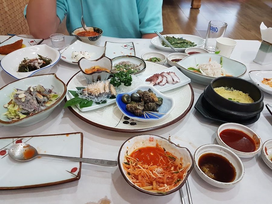 生魚片涼拌配白天小酌一杯