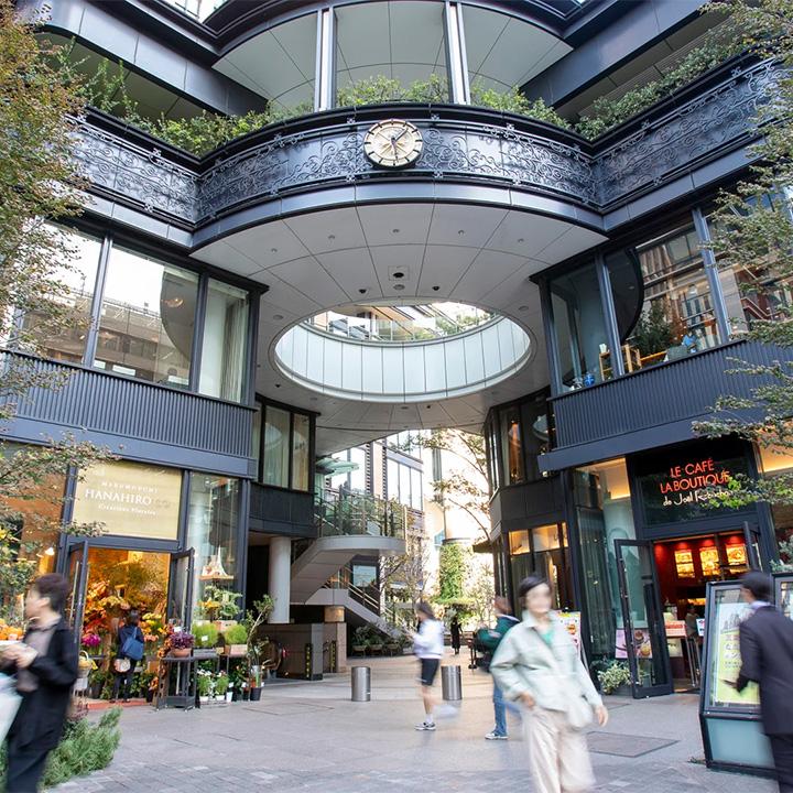 Marunouchi Brick Square
