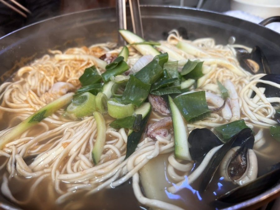 동원섭해물 칼국수