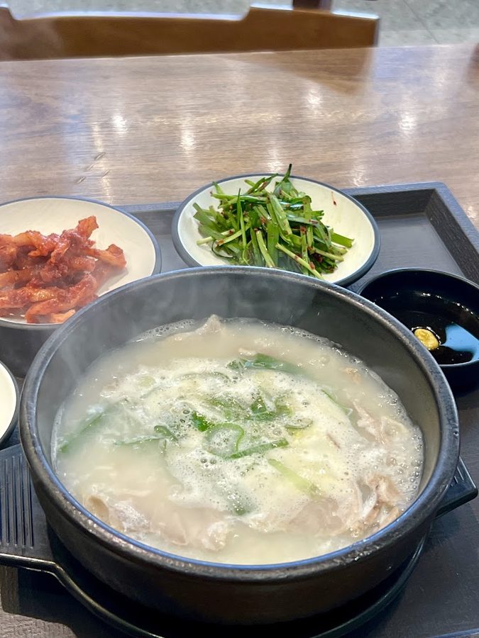 장수마을돼지국밥 사직점