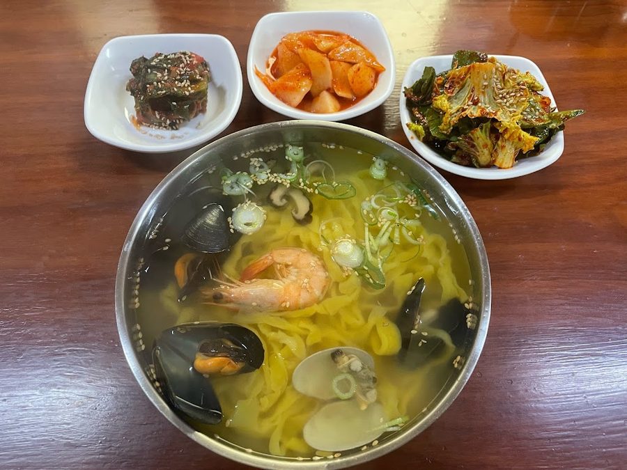돌산갓김치칼국수