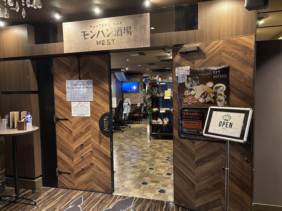 HUNTERS BAR in Namba OSAKA