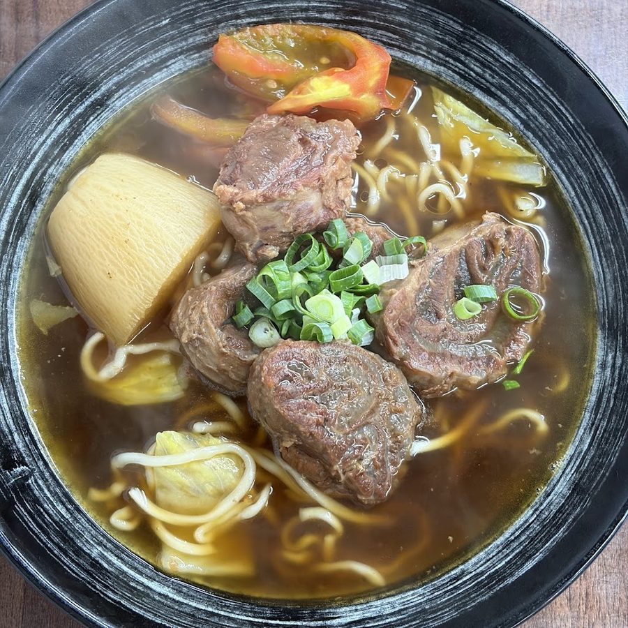 巧雅麵食館