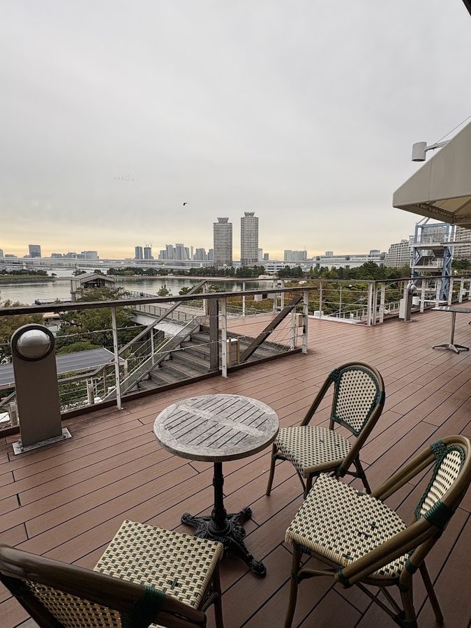 MOMI & TOY'S 台場DECKS東京海濱店