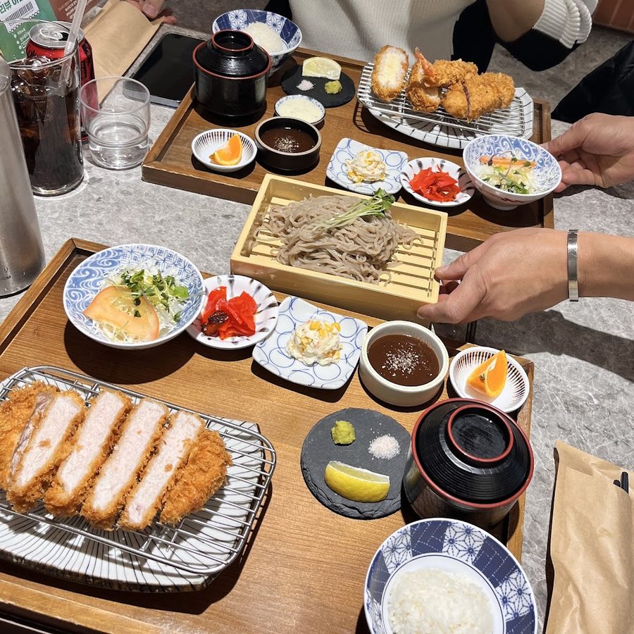 カソミヤ カロスキル本店