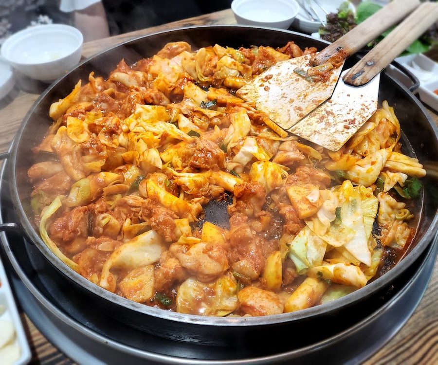 Solol Tongnamujip Dakgalbi