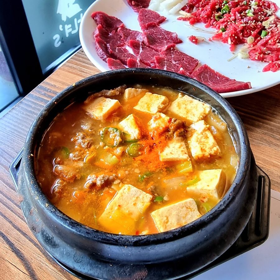 魔女生肉