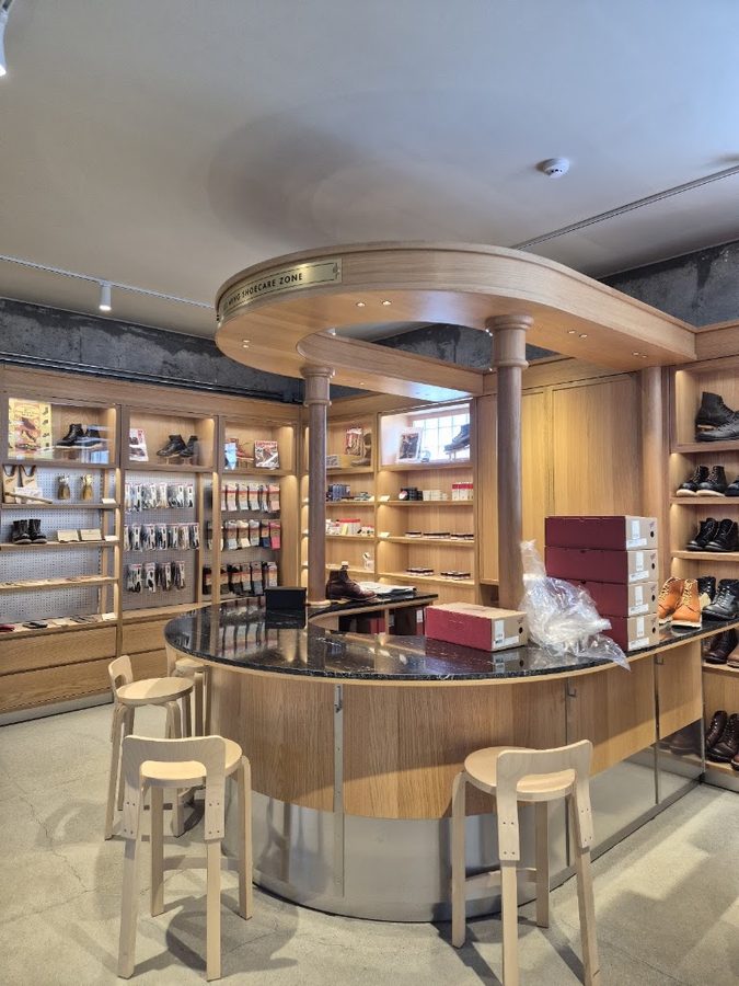 Supply Route & Red Wing 聖水 Store