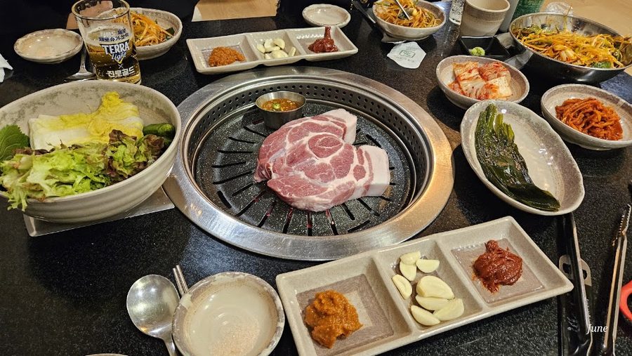 Dot, Jeju Black Pork